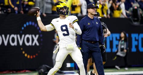 win to nil|Which college football program went the most all.